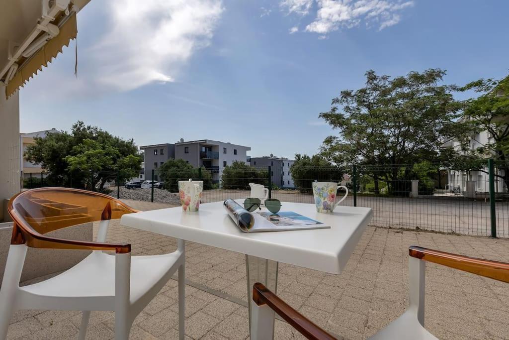 Brotis - Studioapartment - Makarska Exklusiv Promajna Esterno foto