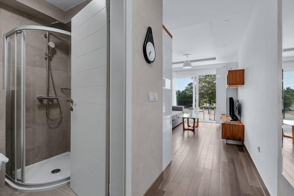 Brotis - Studioapartment - Makarska Exklusiv Promajna Esterno foto
